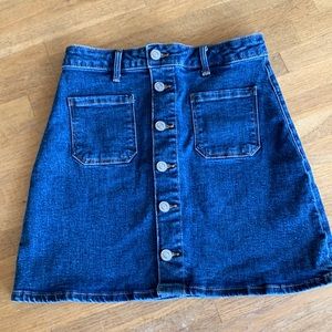 Cute denim skirt